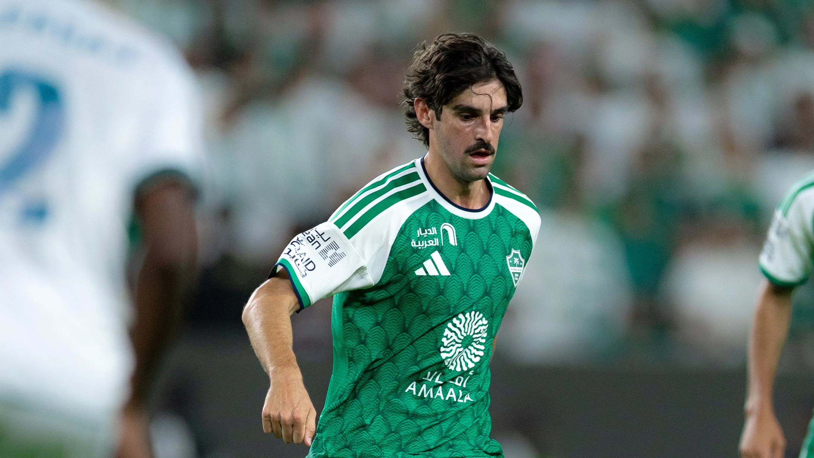 ما القنوات الناقلة لمباراة الأنوار والأهلي في كأس الملك السعودي 2026-2027؟ وكيف تشاهدها عبر الإنترنت؟
