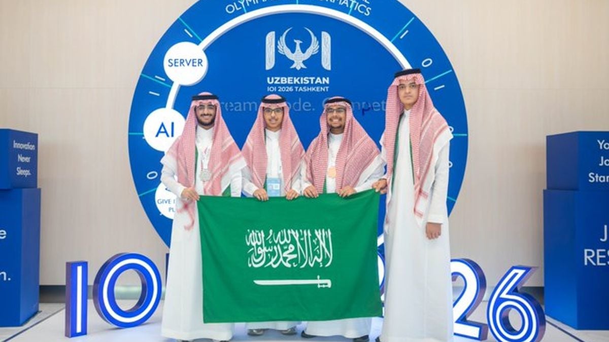 المنتخب السعودي للمعلوماتية يكتب التاريخ.. أول ميدالية فضية للمملكة في الأولمبياد الدولي