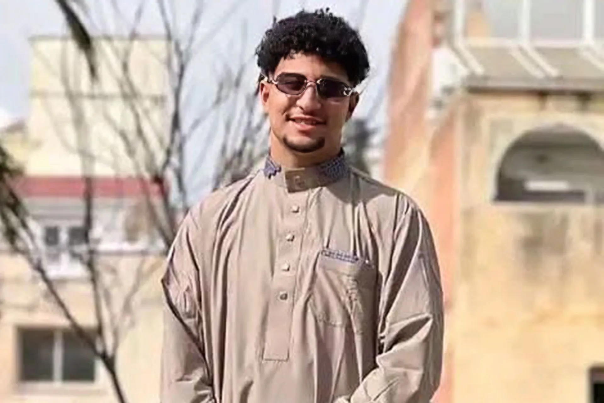بسبب “جدارية ألتراس”.. مقتل مشجع يوحد غريمي الكرة الجزائرية | رياضة