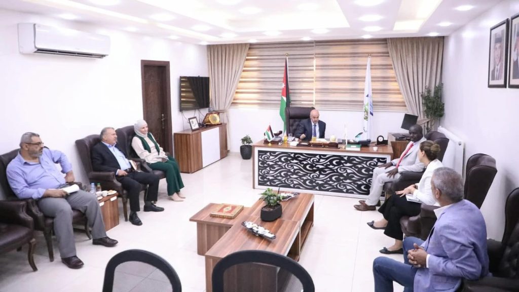 البحوث الزراعية تبحث والفاو جهود المحافظة على “إبل العليا” – هلا اخبار