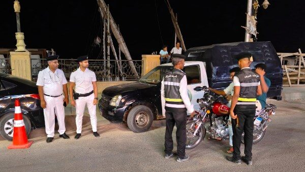 استنفار أمني ومروري بإسنا.. حملة مكبرة لضبط المخالفات وملاحقة الخارجين عن القانون جنوب الأقصر