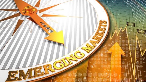 فيتنام تعتزم خفض ضرائب الدخل على الشركات الصغيرة والأعمال المنزلية 30% لدعم النمو