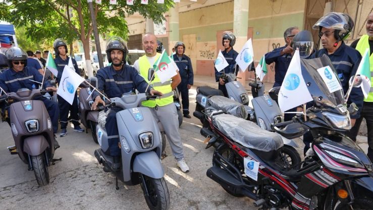وزير الري يدشن فرقة للدراجات النارية ويعاين مشروعًا لتزويد 17 بلدية بالمياه في سيدي بلعباس