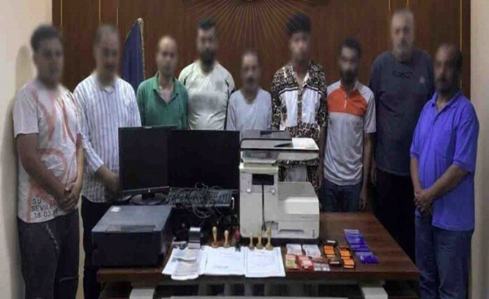 «6 أختام و41 خط محمول».. ضبط تشكيل عصابي لتزوير الأوراق الثبوتية وتسهيل الحصول على قروض بالقاهرة