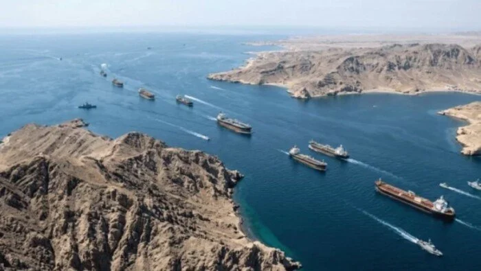 خبير علاقات دولية: السيطرة على مضيق هرمز ليس الحل.. وتهديد السفن يرفع تكلفة التأمين