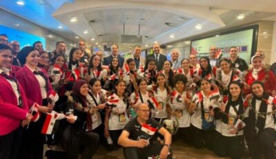 استقبال حافل لبعثة منتخب ناشئات اليد بمطار القاهرة – الأسبوع
