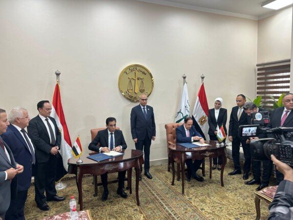 لتيسير الخدمات.. افتتاح مكتب جديد لتصديقات وزارة الخارجية بمجمع محاكم مجلس الدولة