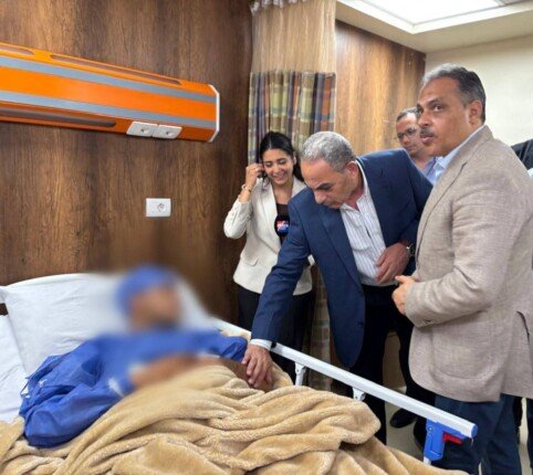 نائب وزير الصحة يتفقد مصابي حادث الإسماعيلية – الأسبوع