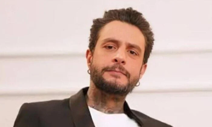 أحمد الفيشاوي يكشف عن معاناته بعد رحيل والدته: «أحاول ألا انتحر» – الأسبوع