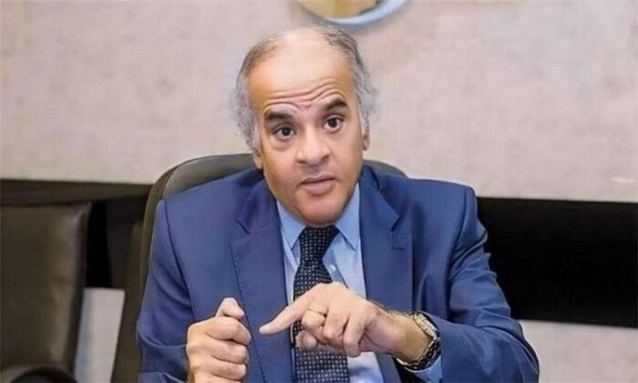 ممدوح عباس في رسالة غامضة: «عصابة نزلوا على الزمالك بالباراشوت» – الأسبوع