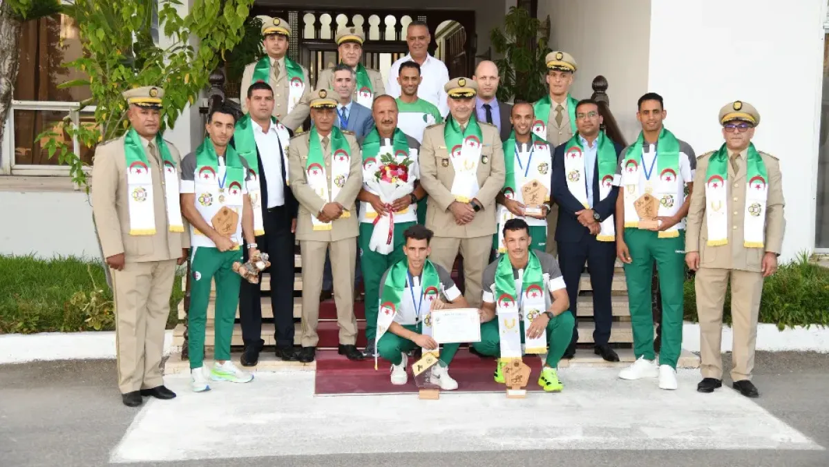 المنتخب الوطني للخماسي العسكري يحل بالجزائر