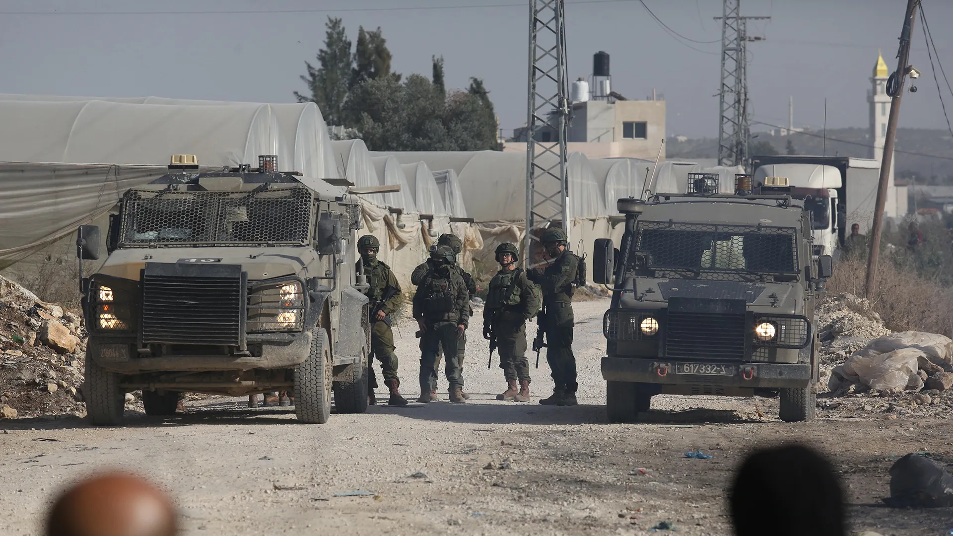 الجيش الإسرائيلي يعتقل 22 فلسطينيا ويواصل حصار منازل في قصرة | أخبار