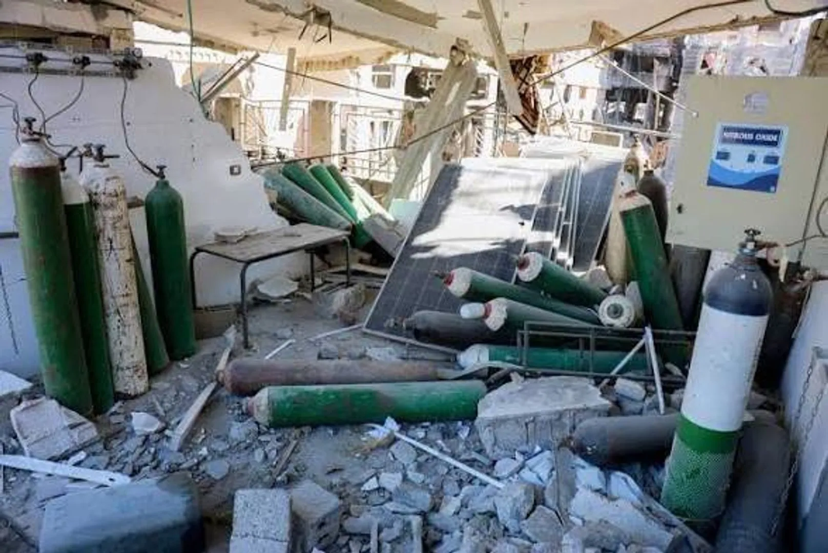 الشلل التام لإمدادات الأكسجين يهدد مستشفيات غزة | أخبار