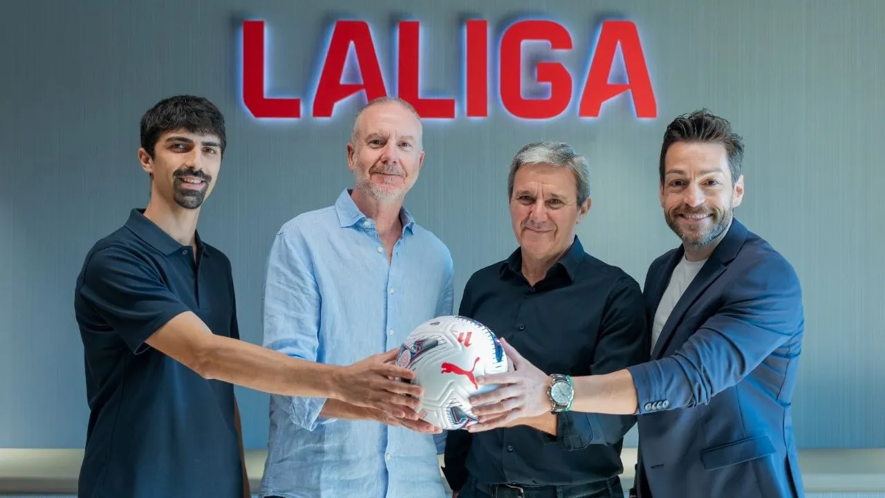 لاليغا إي إيه سبورتس تصبح أول دوري لكرة القدم يطبق تقنية «الكرة المتصلة» (Connected Ball) في جميع مبارياته