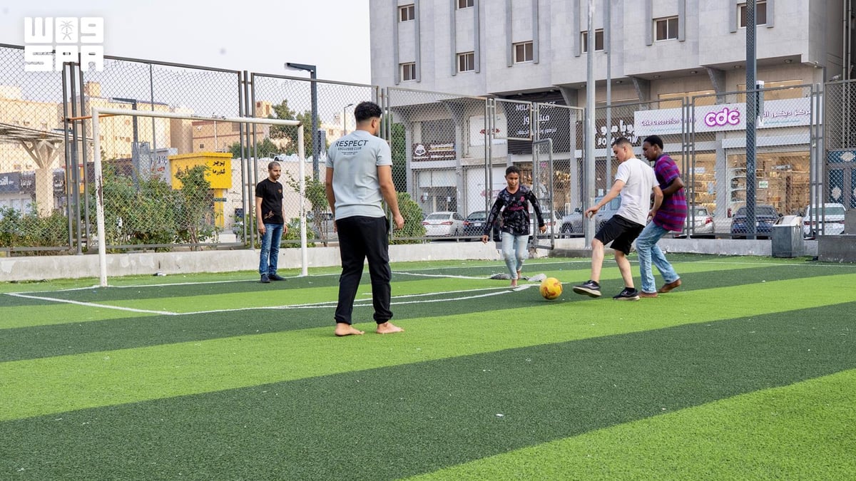 الأكاديميات الرياضية في مكة تستقطب الشباب وتكتشف المواهب صيفًا