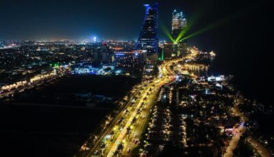 الحياة المسائية في جدة تمنح الصيف طابعًا حضريًا متجددًا