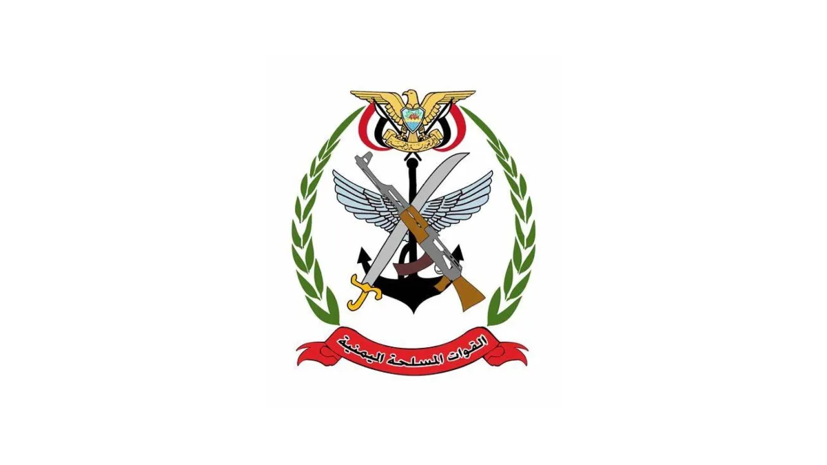 بـ14 صاروخًا باليستيًا ومسيّرات.. الحوثيون يستهدفون الساحل الغربي والدفاعات الجوية تتصدى