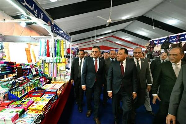 رئيس «تجارية الجيزة»: التخفيضات تتخطى 25% بمعارض «أهلاً مداس»