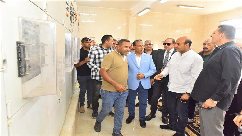 باستثمارات 320 مليون جنيه.. محافظ أسيوط يطلق التشغيل التجريبي لمحطتي صرف ديروط الشريف وببلاو