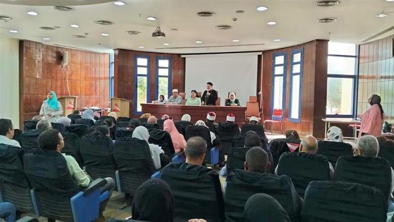 محافظ المنيا: تنفيذ 40 لقاء وجلسة حوارية للشباب عن تعزيز المواطنة وثقافة الحوار