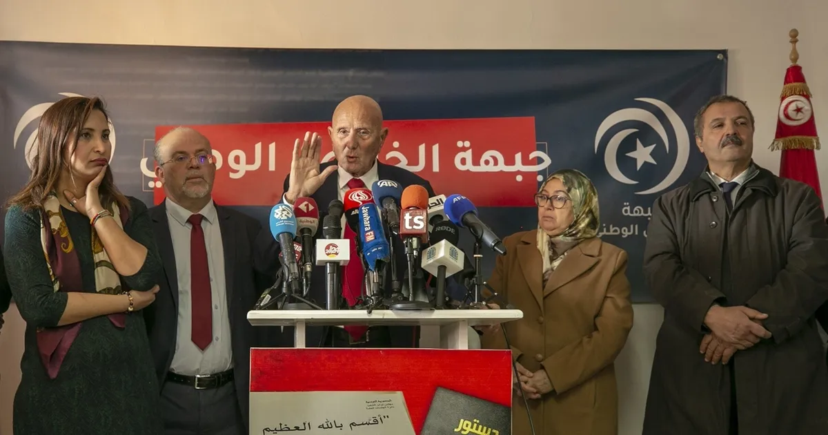“جبهة الخلاص” التونسية تطالب بنقض أحكام “التآمر” والإفراج عن المعتقلين
