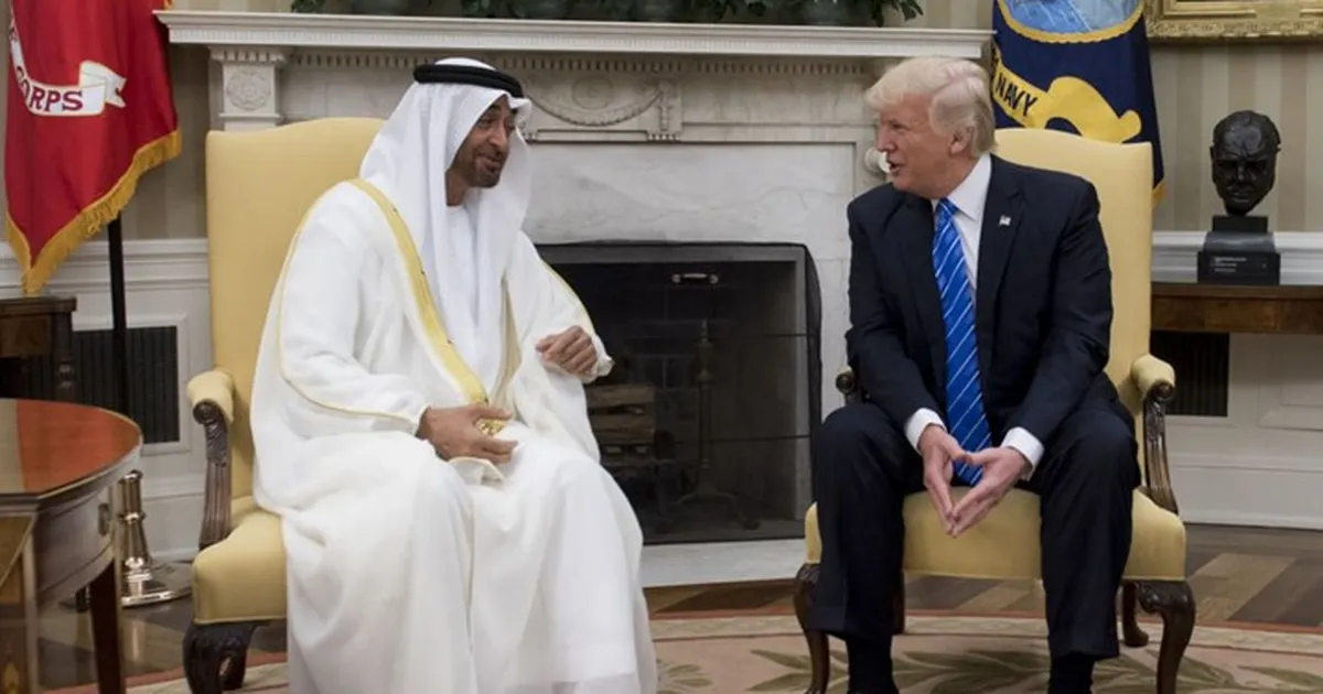 ترامب وبن زايد يبحثان تطورات الشرق الأوسط وسط تصاعد التوتر مع إيران