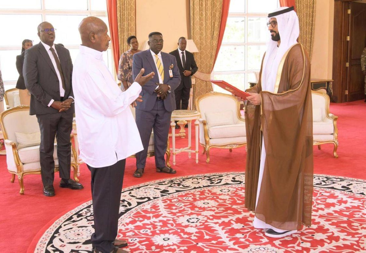 سفير دولة الإمارات يقدم أوراق اعتماده إلى رئيس جمهورية أوغندا