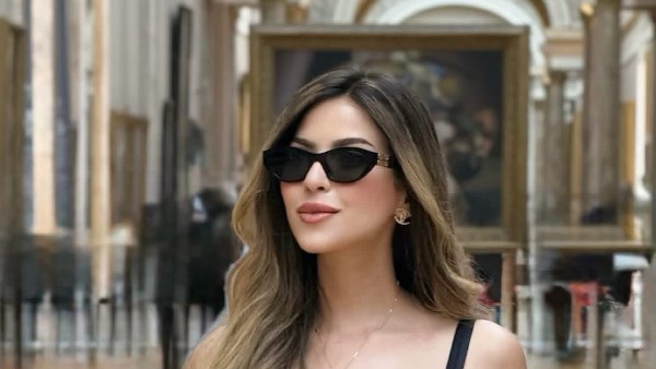 ميرنا جميل تخطف الأنظار بإطلالة صيفية من شوارع باريس