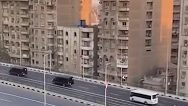 من أعلى دائري المريوطية.. موكب الرئيس الصيني يخطف أنظار المصريين